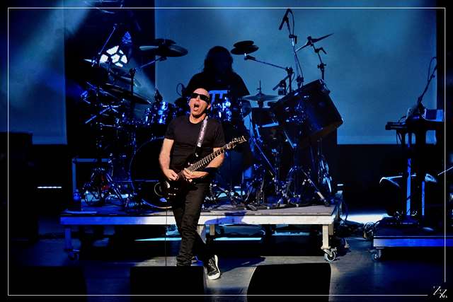 NIK_2993 Joe Satriani 17-09-2015 (Zz) (p).jpg